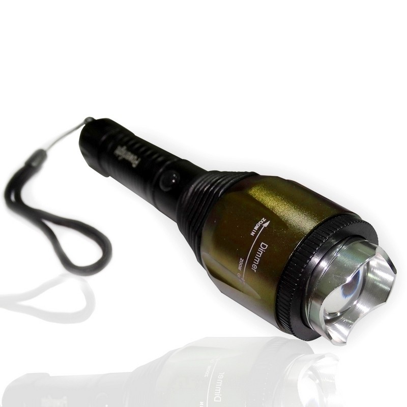 Lampe torche - Puissante - Etanche IP67 - Jusqu'à 7000 lm